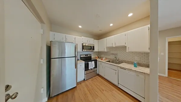 $1,700 | 67 Milliken Avenue, Unit 21B, Franklin, MA 02038
