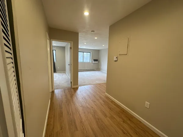 $1,700 | 67 Milliken Avenue, Unit 21B, Franklin, MA 02038