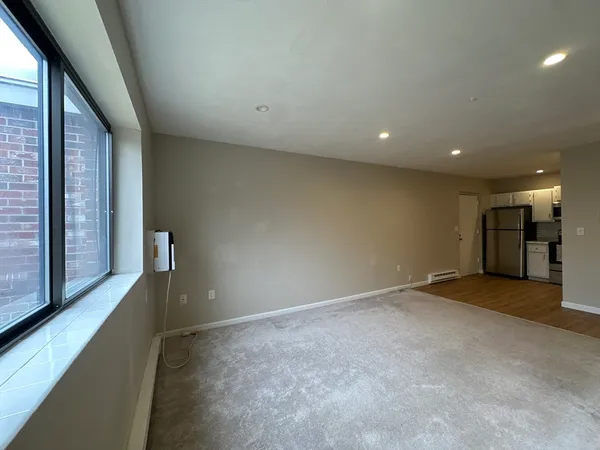 $1,700 | 67 Milliken Avenue, Unit 21B, Franklin, MA 02038