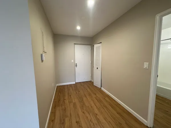 $1,700 | 67 Milliken Avenue, Unit 21B, Franklin, MA 02038