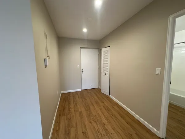 $1,700 | 67 Milliken Avenue, Unit 21B, Franklin, MA 02038