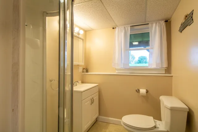 $399,900 | 287 Lakeview Drive, Newport, VT 05855