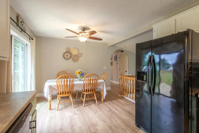 $399,900 | 287 Lakeview Drive, Newport, VT 05855