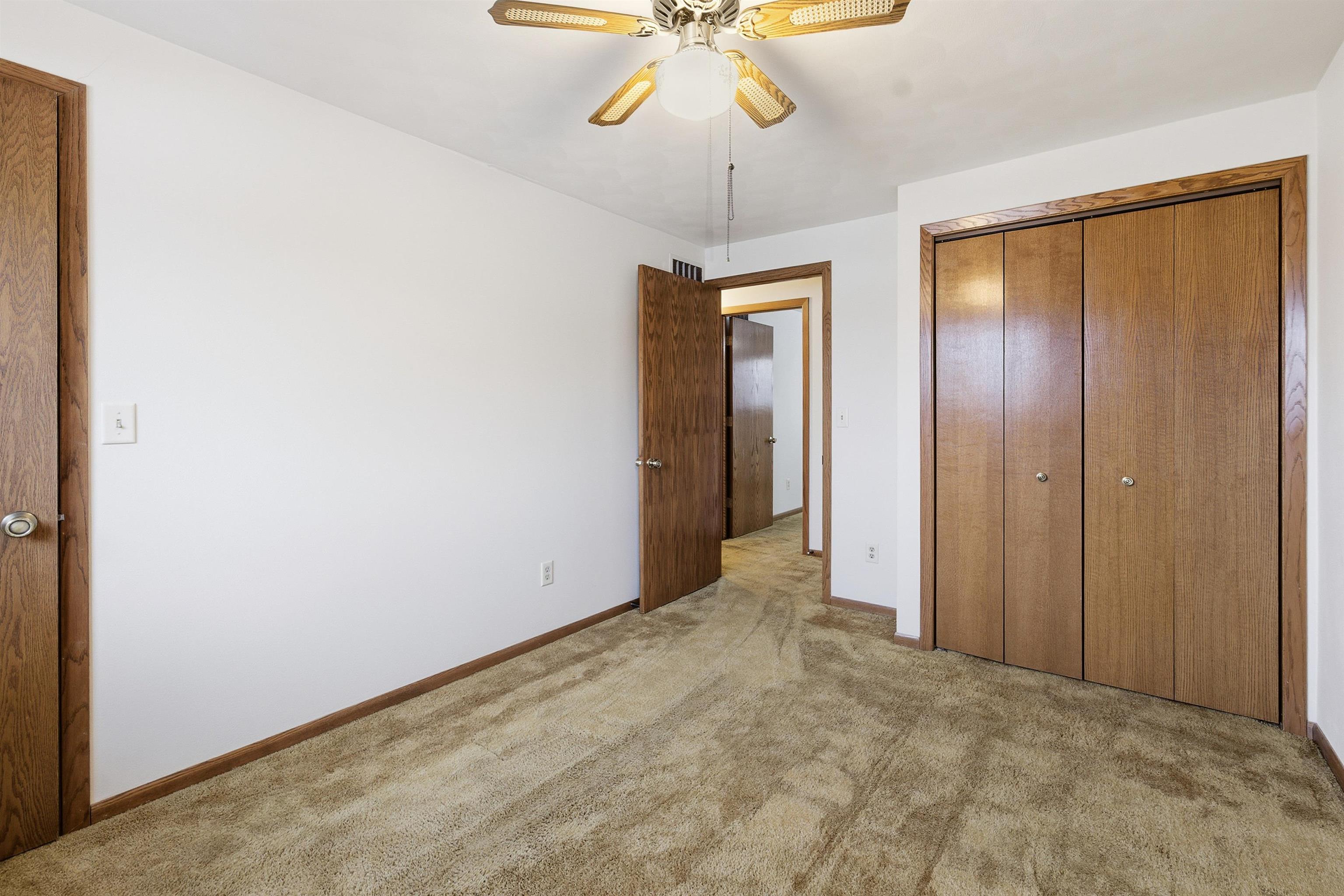 2533 Fond Du Lac Road Oshkosh, WI 54902 - Photo 9 of 19