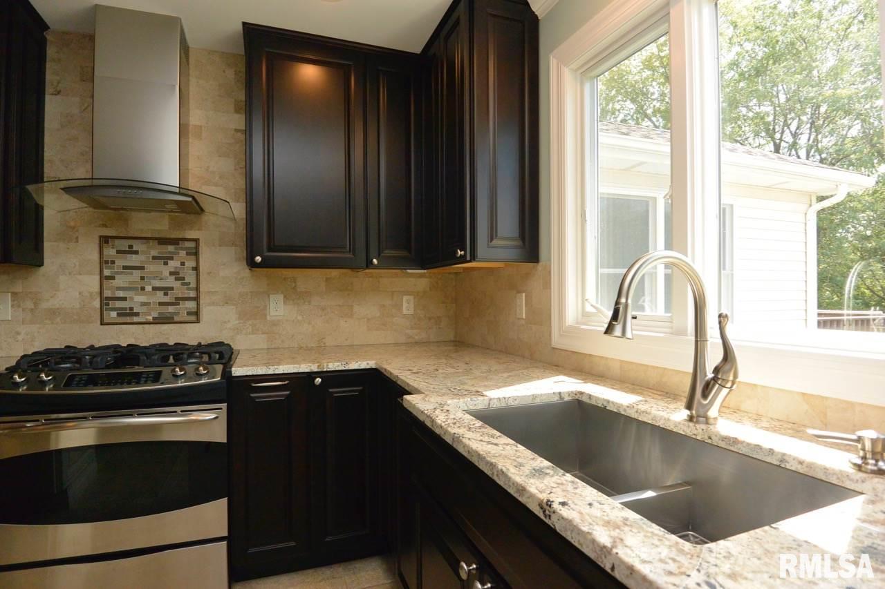 5205 North Rothmere Drive Peoria, IL 61615 - Photo 15 of 36