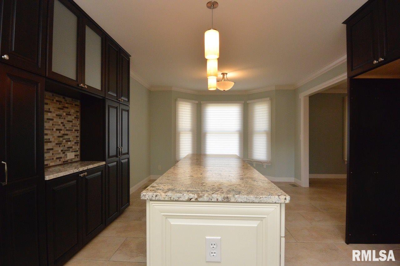 5205 North Rothmere Drive Peoria, IL 61615 - Photo 17 of 36