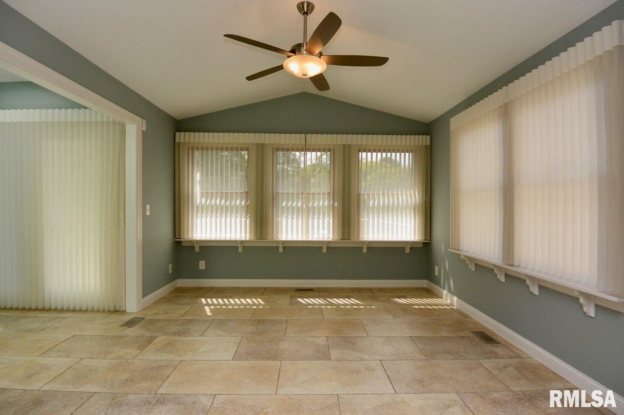 5205 North Rothmere Drive Peoria, IL 61615 - Photo 9 of 36