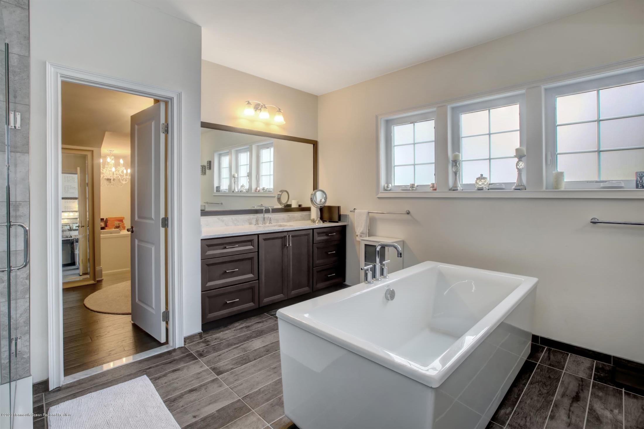 10 Windermere Road Lincroft, NJ 07738 - Photo 31 of 58 Master Bathroom