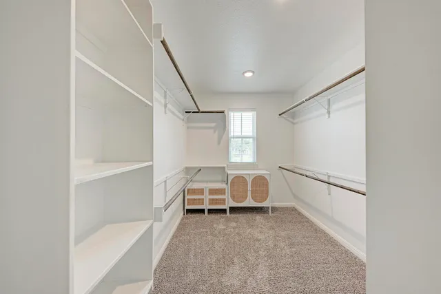 $2,600 | 1021 Lone Peak Way, Dripping Springs, TX 78620