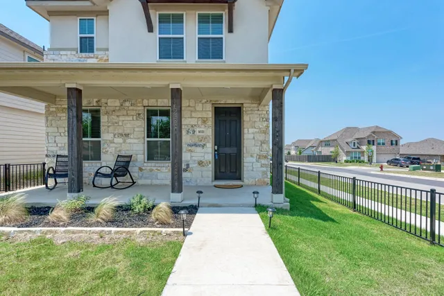 $2,600 | 1021 Lone Peak Way, Dripping Springs, TX 78620