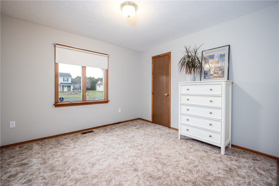 936 Dibbles Trail Webster, NY 14580 - Photo 29 of 47