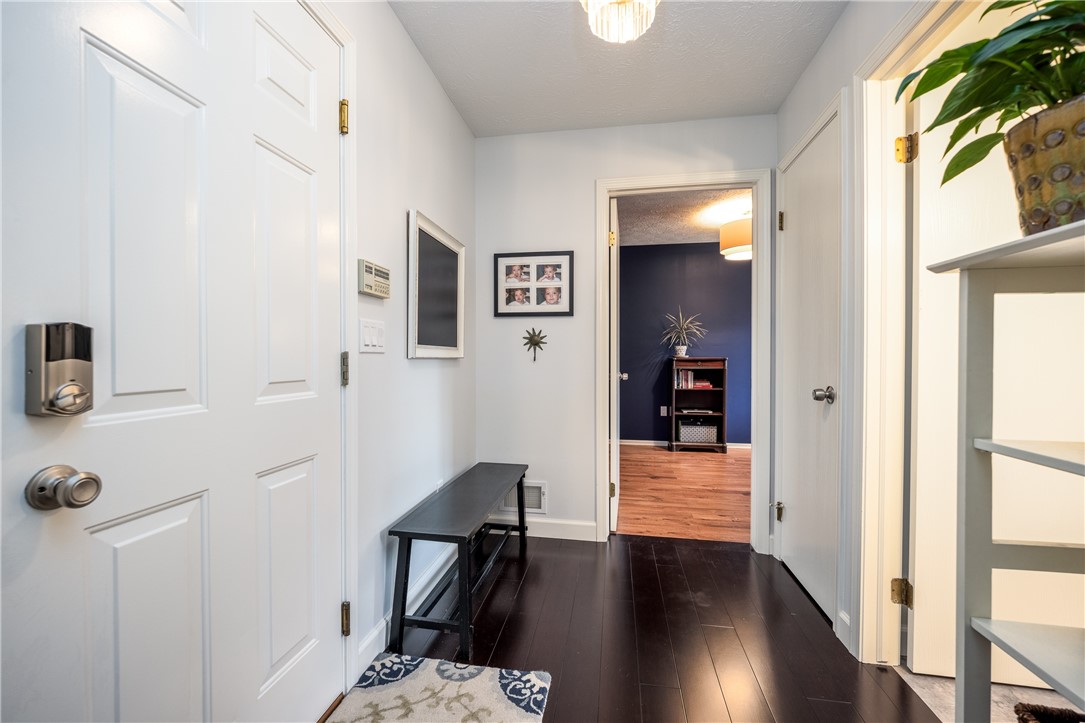 936 Dibbles Trail Webster, NY 14580 - Photo 4 of 47