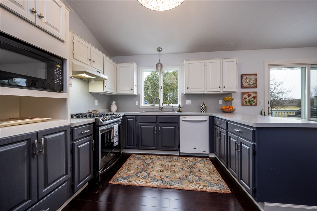 936 Dibbles Trail Webster, NY 14580 - Photo 10 of 47