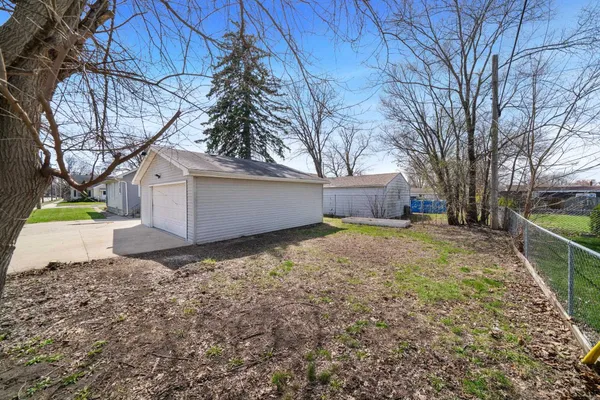 $198,500 | 634 River Lane, Loves Park, IL 61111