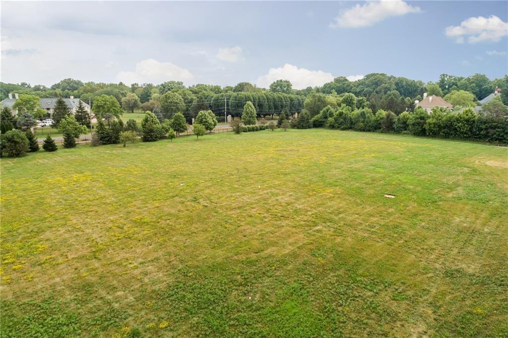 10529 Laurel Ridge Lane Carmel, IN 46032 - Photo 2 of 8 Gallery Image 2