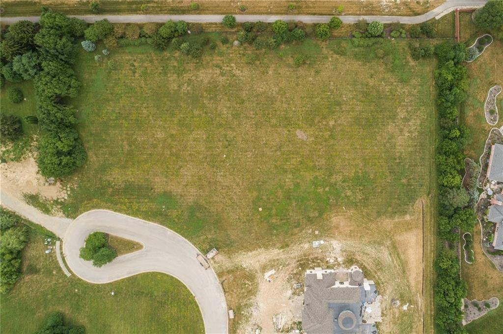 10529 Laurel Ridge Lane Carmel, IN 46032 - Photo 5 of 8 Gallery Image 5