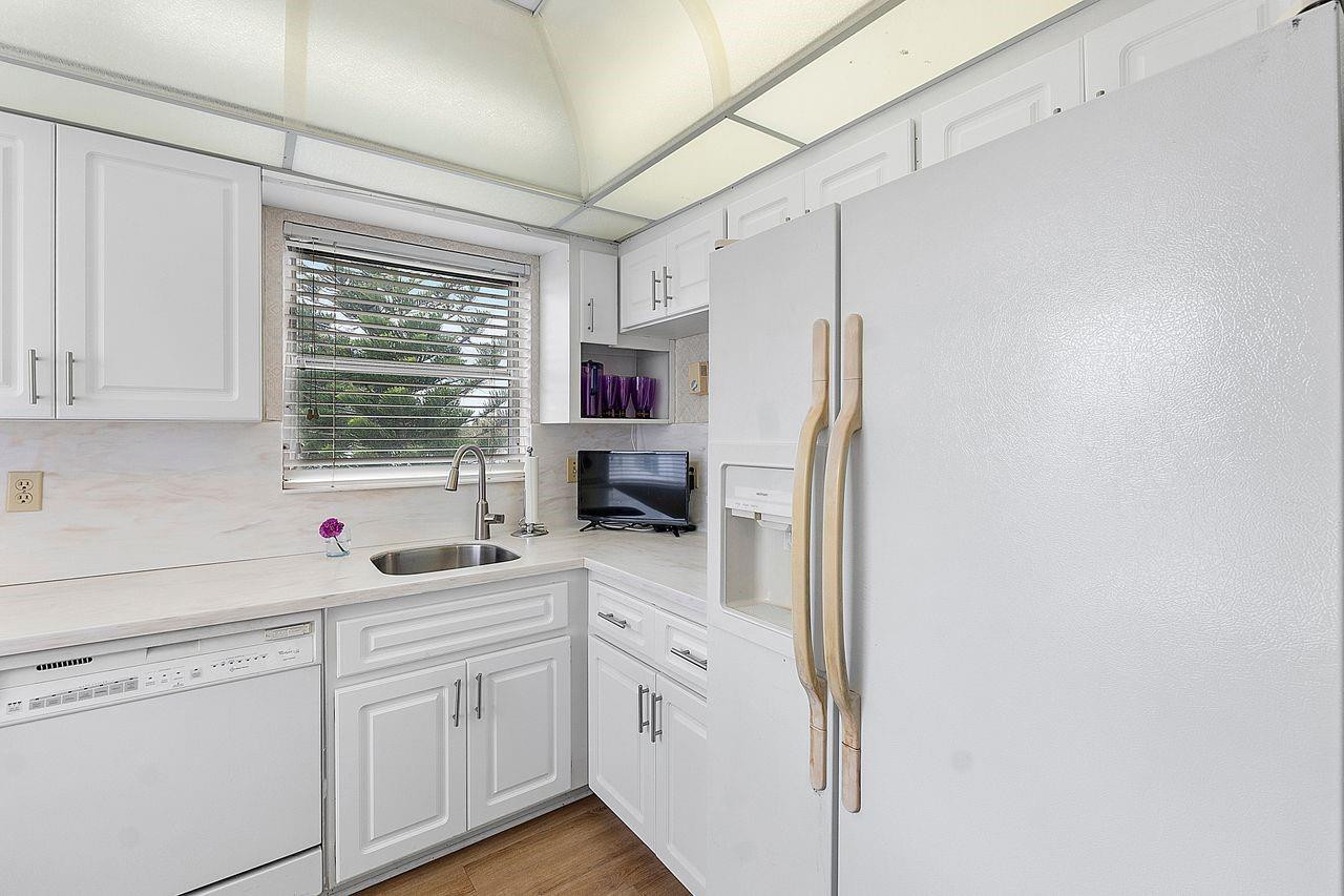 3551 Inverrary Drive, Unit 404 Lauderhill, FL 33319 - Photo 7 of 32 Photo 7