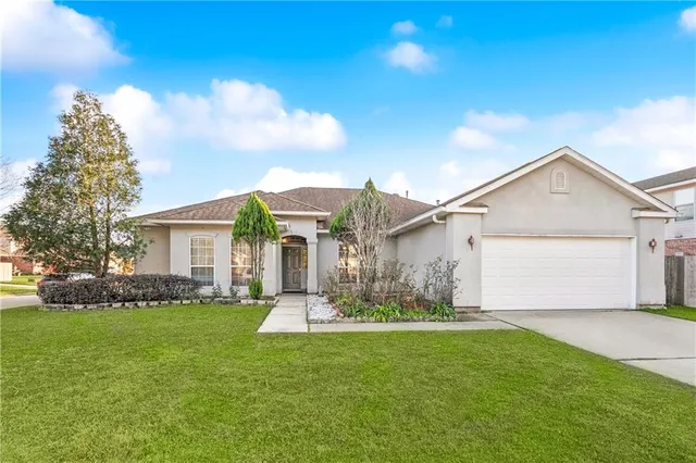 $270,000 | 1033 Madeline Lane, Slidell, LA 70460
