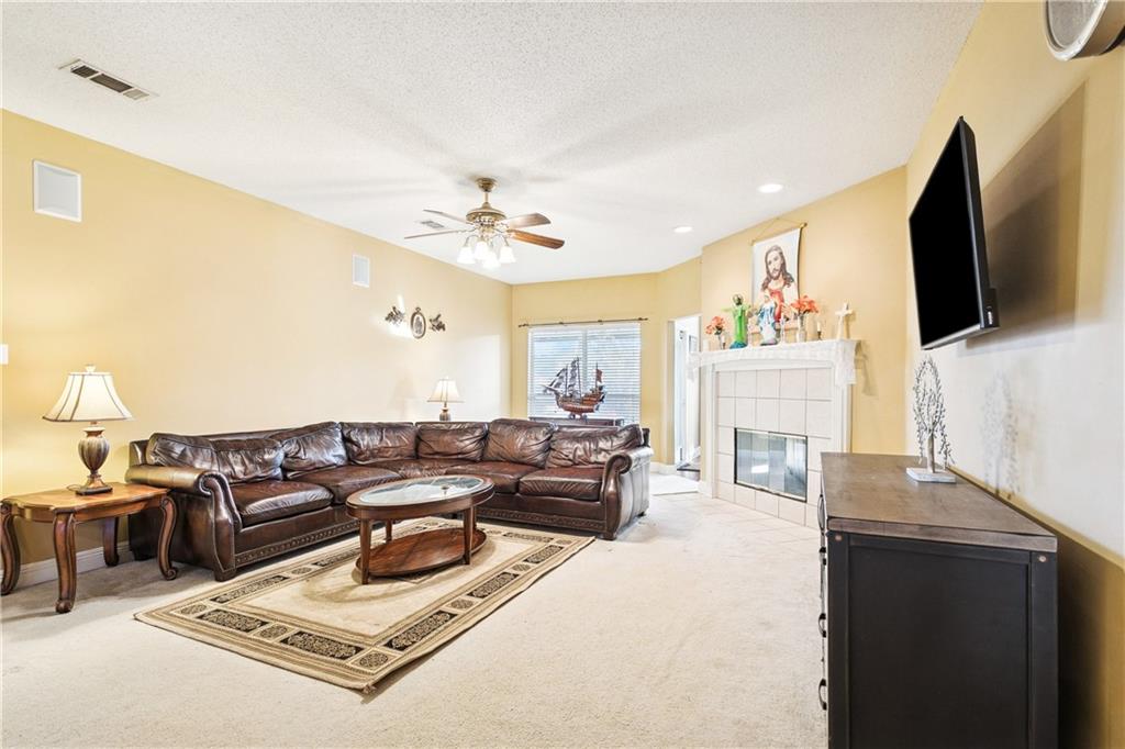 1033 Madeline Lane Slidell, LA 70460 - Photo 3 of 17