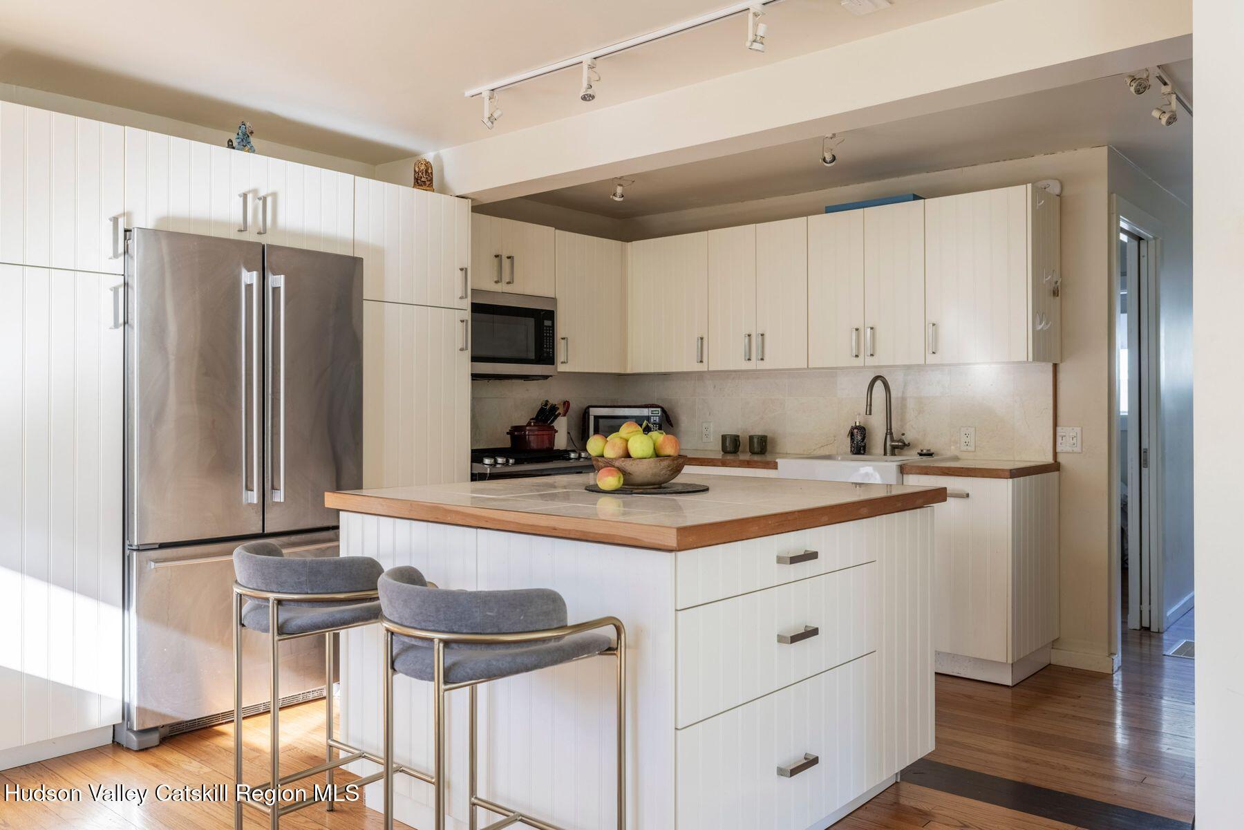 8 Tannery Brook Road Woodstock, NY 12498 - Photo 12 of 37 photo_online_029