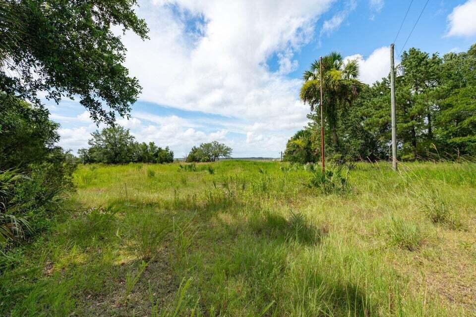 328 Maggie Road Mount Pleasant, SC 29464 - Photo 23 of 29 328 Maggie Rd_20