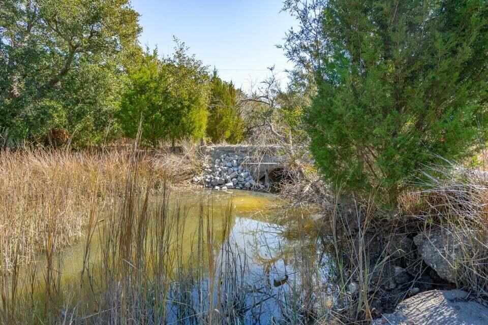 328 Maggie Road Mount Pleasant, SC 29464 - Photo 3 of 29 328 Maggie Rd_6