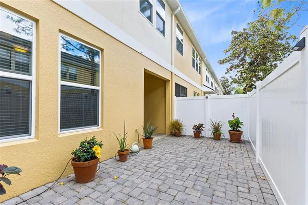$389,000 | 14215 Desert Haven Street, Unit 3507, Windermere, FL 34786