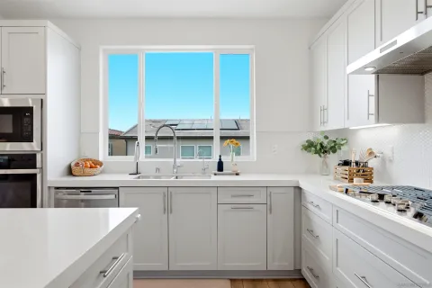 $1,519,000 | 15632 Rennyson Way, San Diego, CA 92129