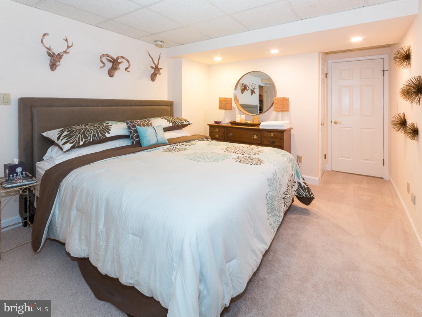 875 Cathcart Road Blue Bell, PA 19422 - Photo 22 of 25 Guest Room