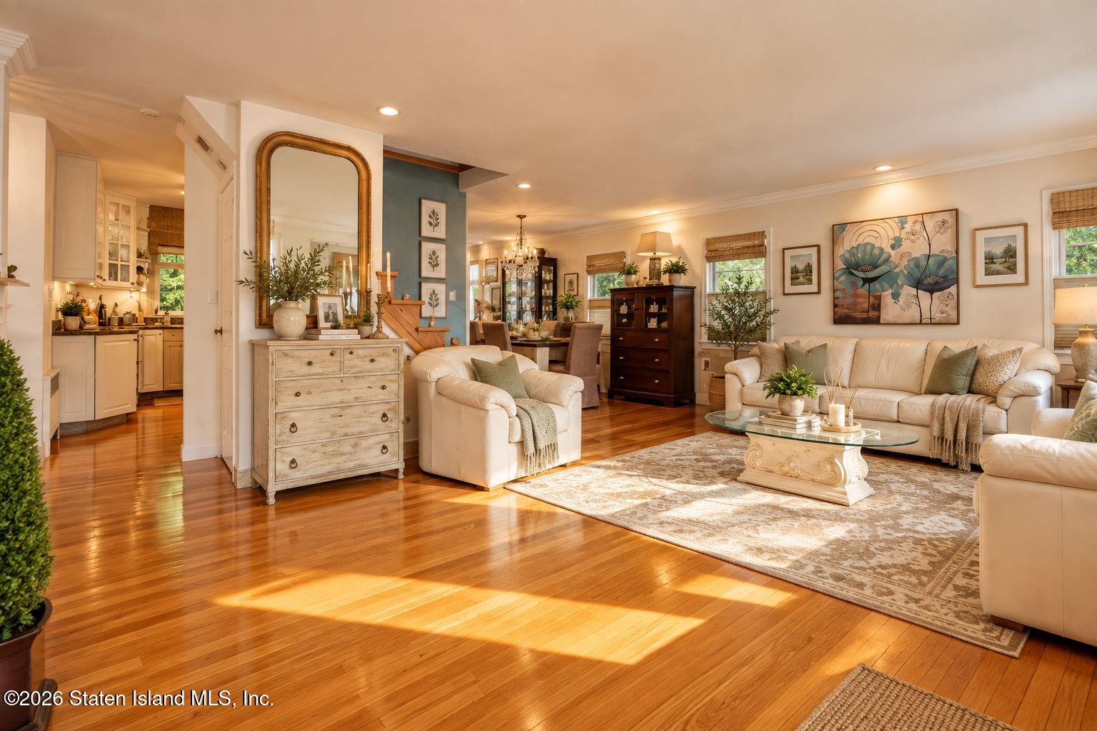 107 Midland Road Staten Island, NY 10308 - Photo 8 of 43 8-web-or-mls-6B815231-6F8C-4D53-BA05-D7A