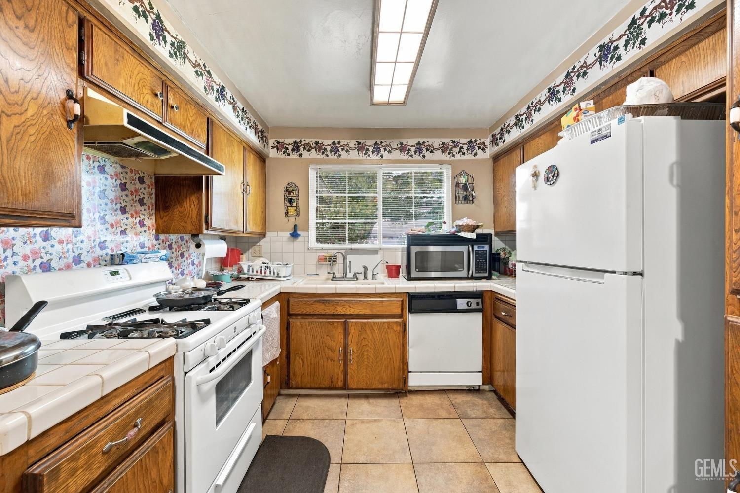 Undisclosed Address Wasco, CA 93280 - Photo 17 of 30 Gallery Image 17