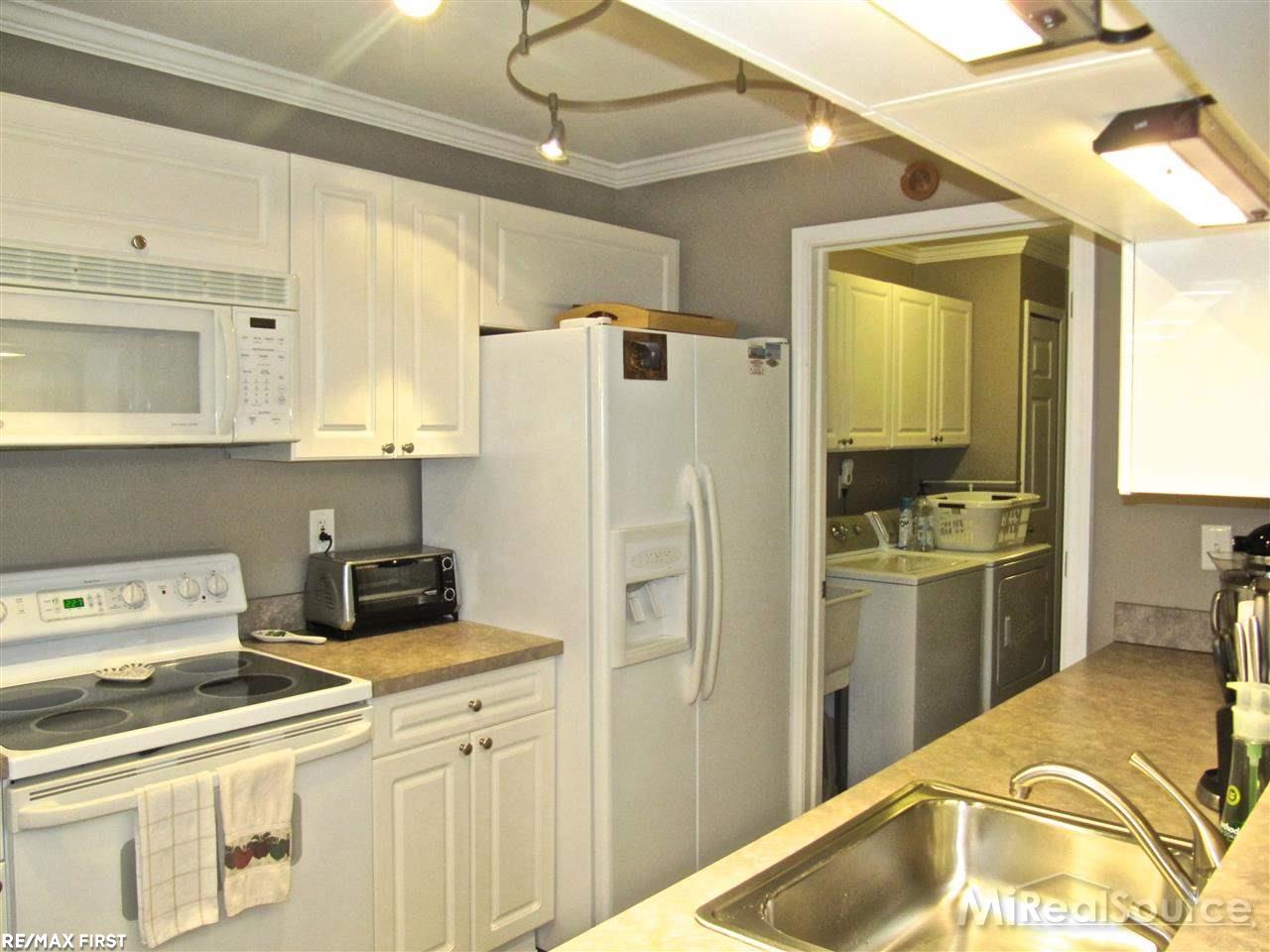 3408 Tremonte Circle Rochester, MI 48306 - Photo 15 of 27