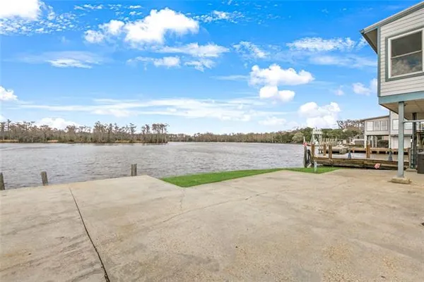 $240,000 | 141 Highway 22, Unit A3, Madisonville, LA 70447