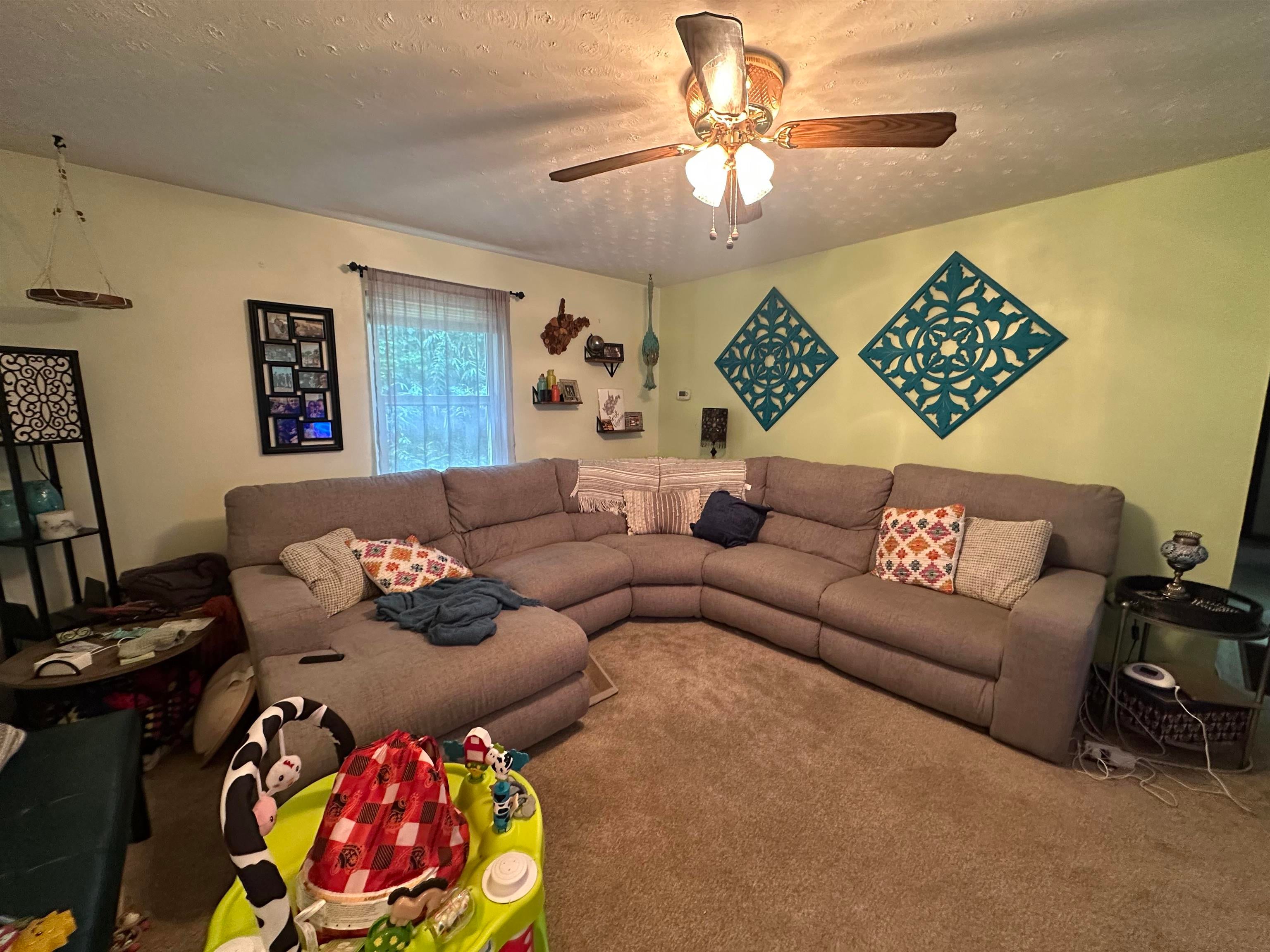 2460 Merritts Crk Road Huntington, WV 25702 - Photo 2 of 11 Gallery Image 2
