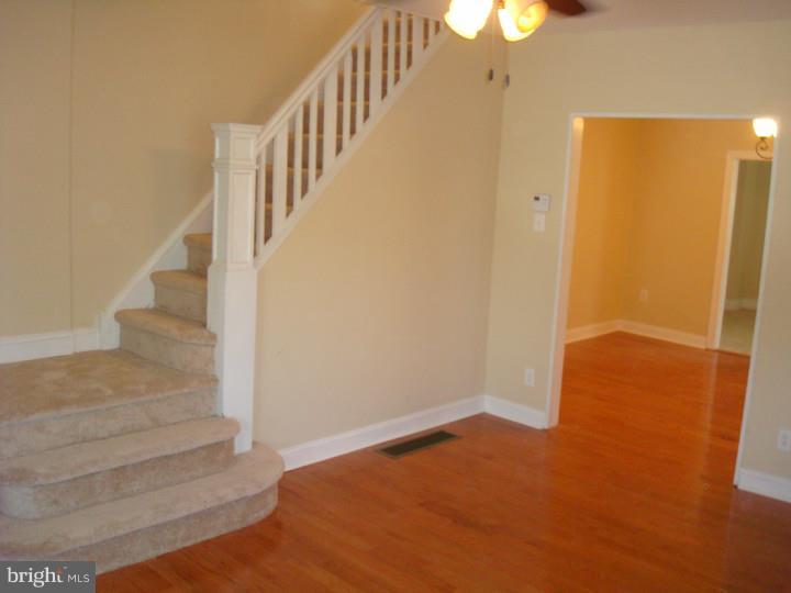 650 Marlyn Road Philadelphia, PA 19151 - Photo 8 of 19 Living Room