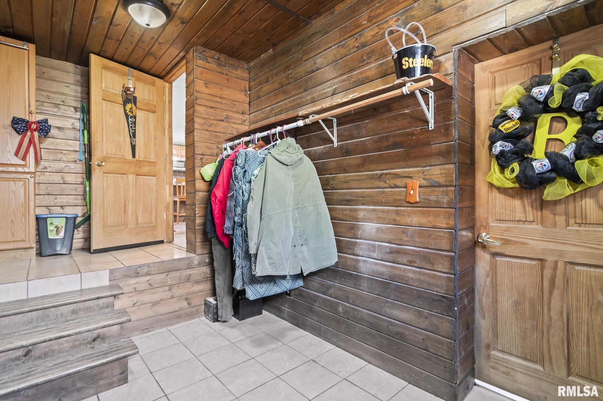 3406 Hazlett Road Springfield, IL 62707 - Photo 16 of 49 Gallery Image 16