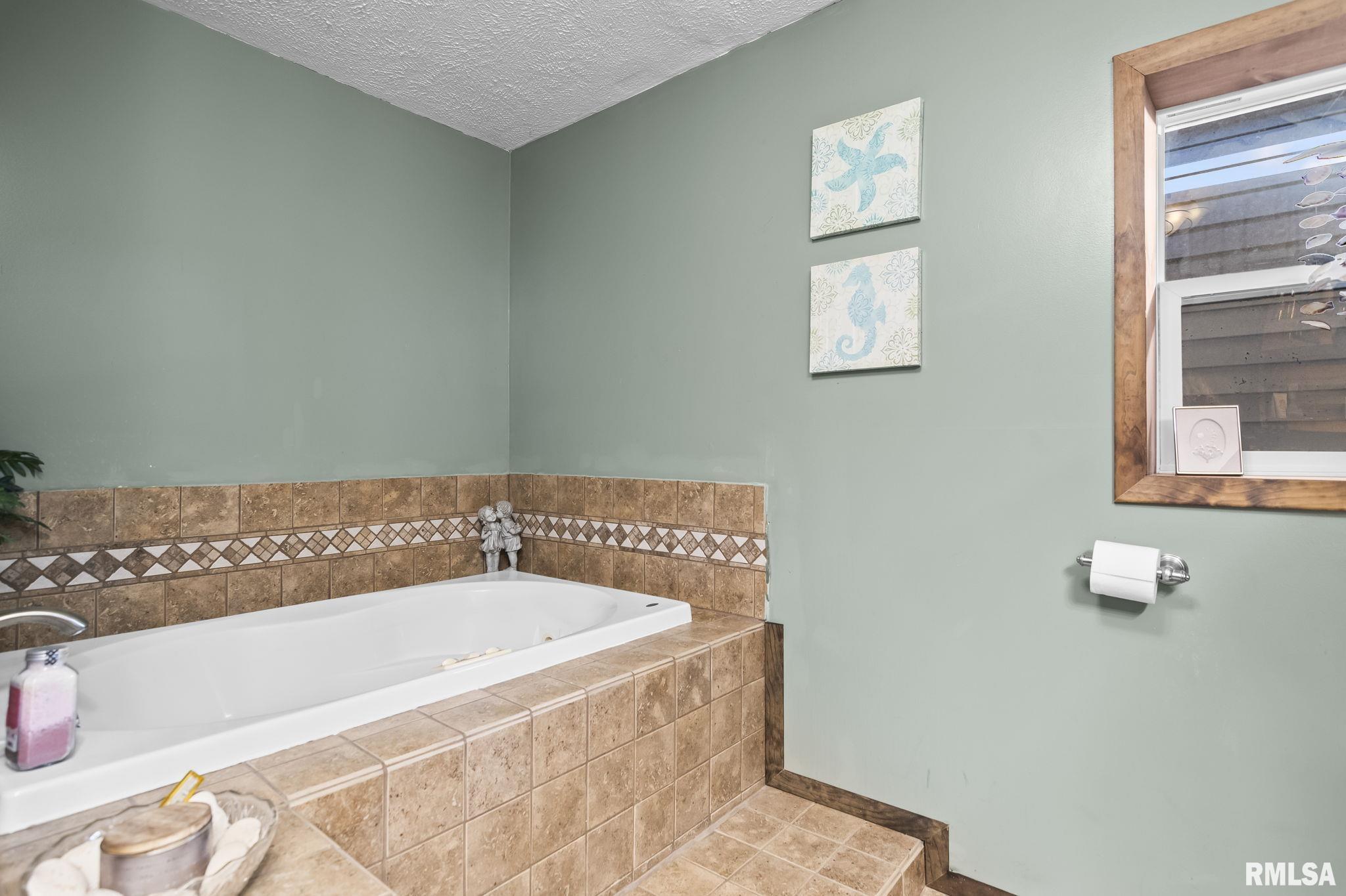 3406 Hazlett Road Springfield, IL 62707 - Photo 21 of 49 Gallery Image 21
