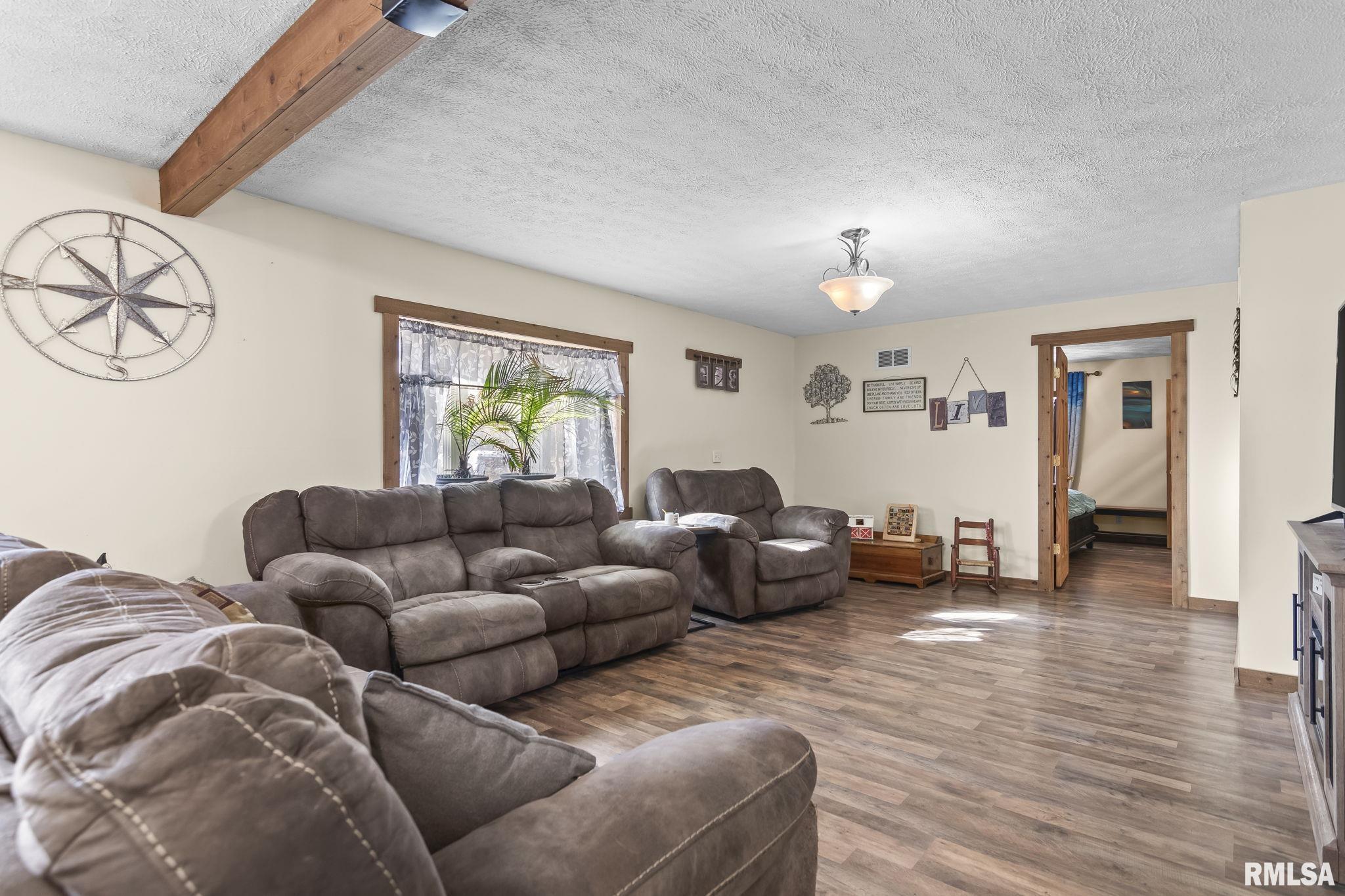 3406 Hazlett Road Springfield, IL 62707 - Photo 5 of 49 Gallery Image 5