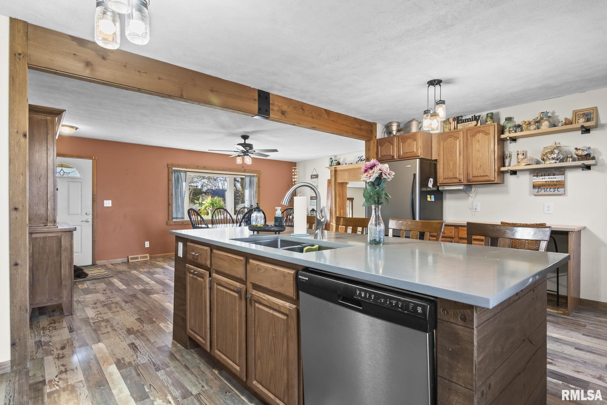 3406 Hazlett Road Springfield, IL 62707 - Photo 9 of 49 Gallery Image 9