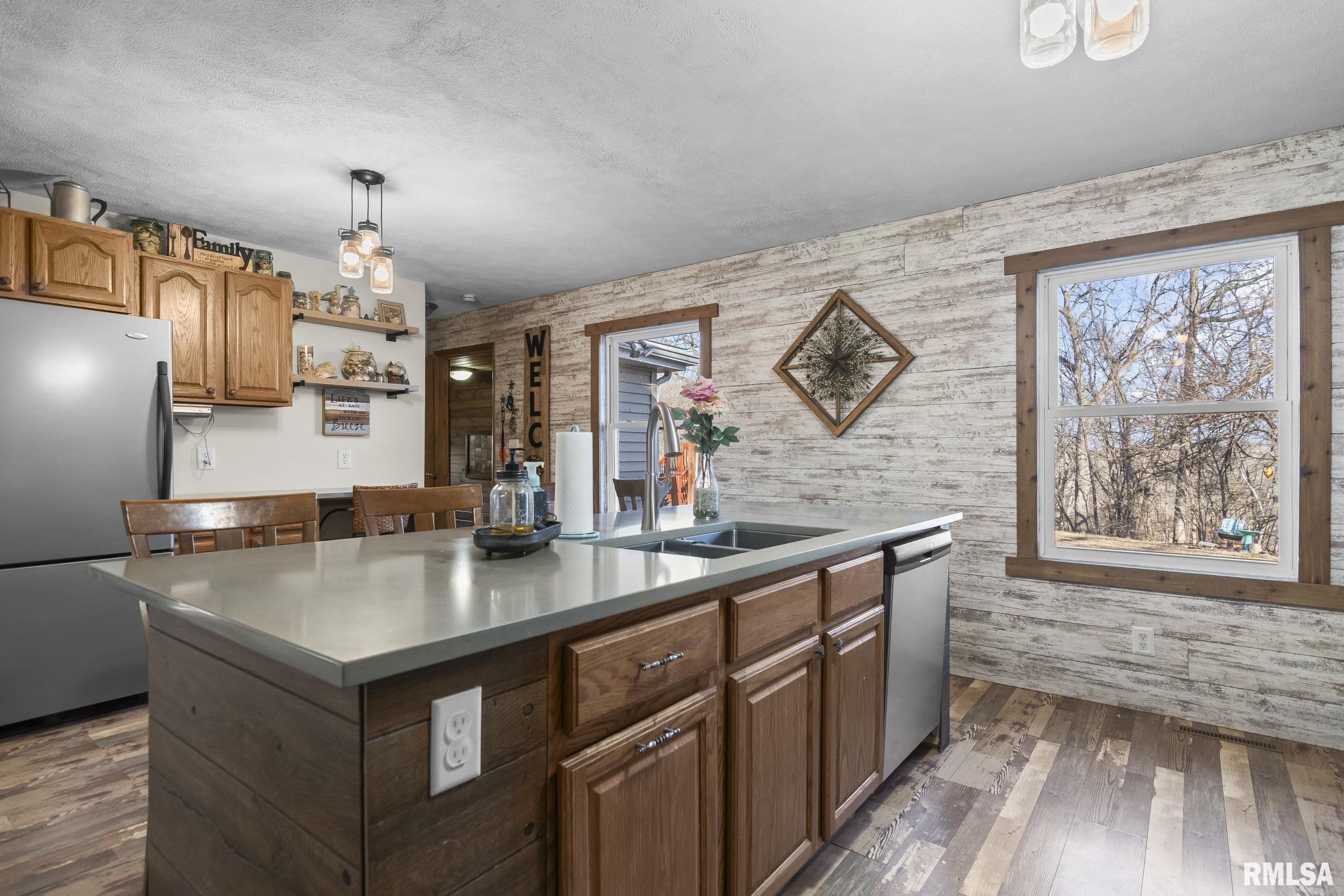 3406 Hazlett Road Springfield, IL 62707 - Photo 10 of 49 Gallery Image 10