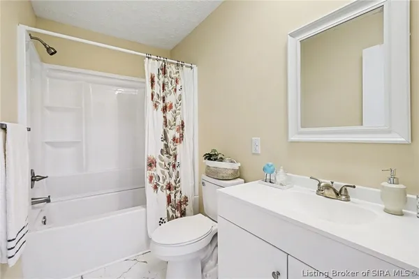 $379,900 | 9039 Richland Drive, Georgetown, IN 47122