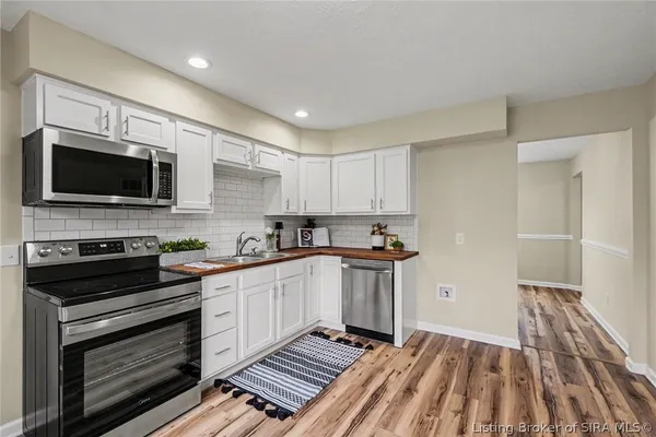 $379,900 | 9039 Richland Drive, Georgetown, IN 47122
