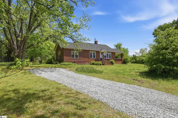 $350,000 | 100 Easley Highway, Pelzer, SC 29669