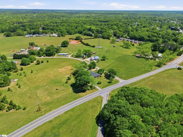 $350,000 | 100 Easley Highway, Pelzer, SC 29669
