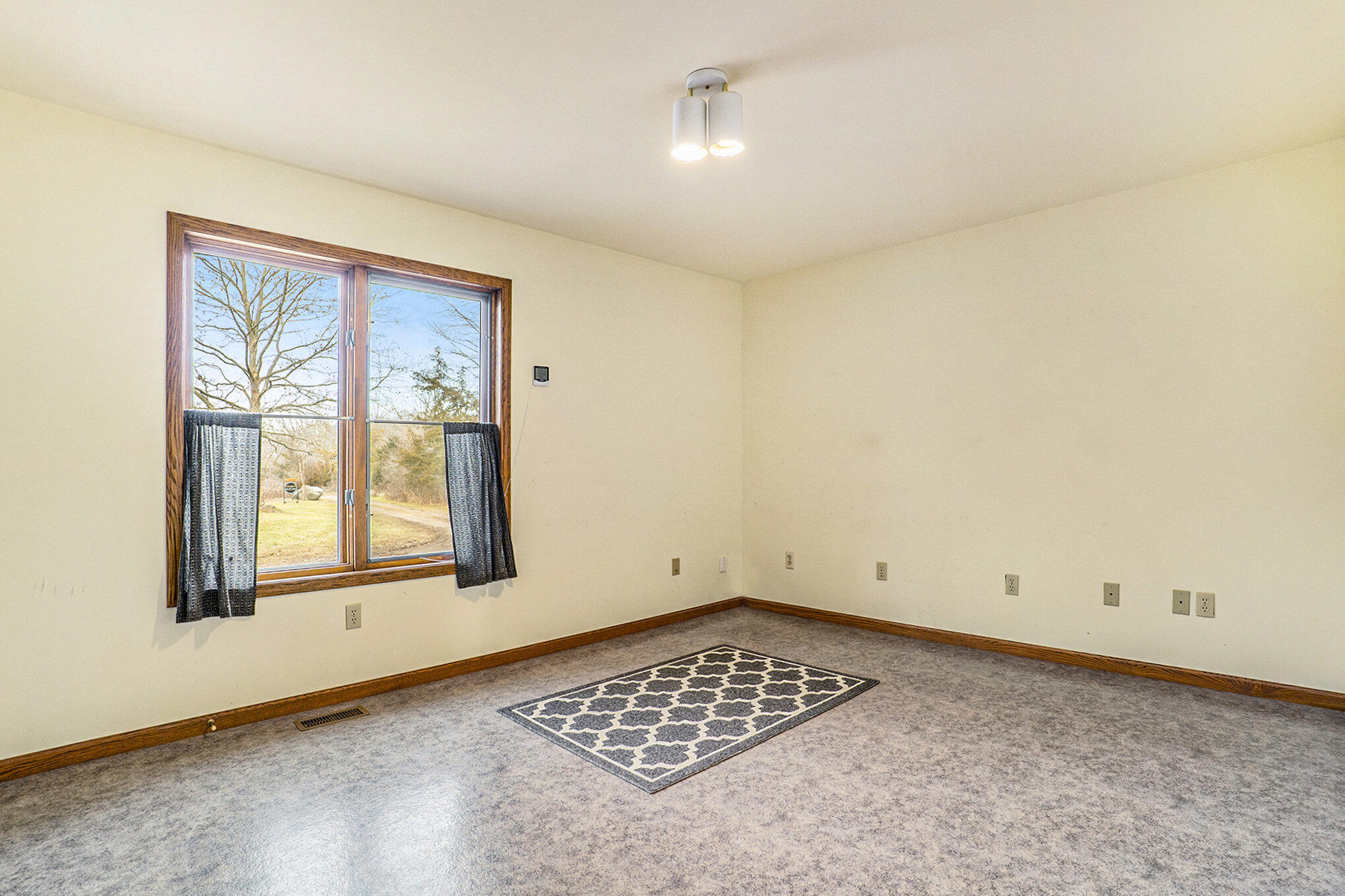 2458 Fox Ridge Lyons, MI 48851 - Photo 17 of 35 021_fox_ridge-29