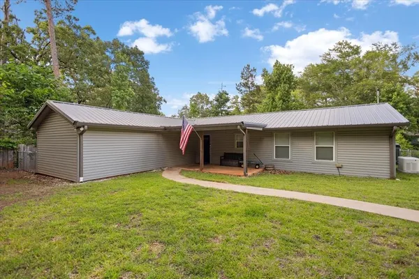 $443,500 | 170 County Road 3136, Jacksonville, TX 75766