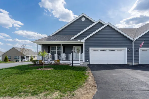 $645,000 | 2 Strawberry Lane, Hooksett, NH 03106