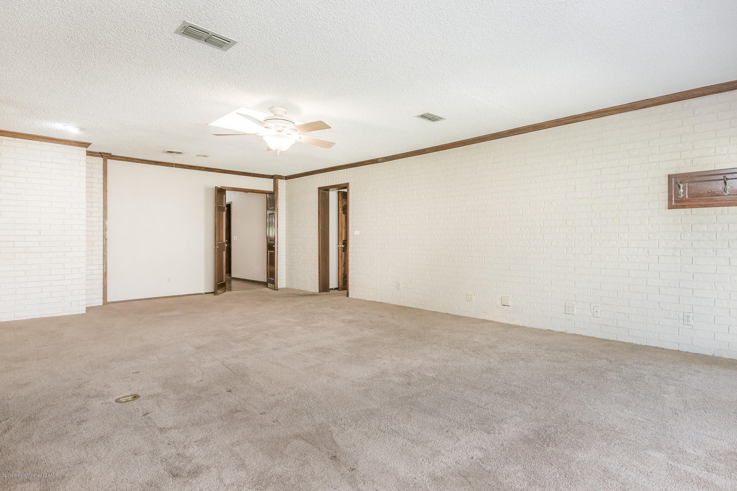 5610 Southwest 41st Avenue Amarillo, TX 79109 - Photo 14 of 30 a view of an empty room