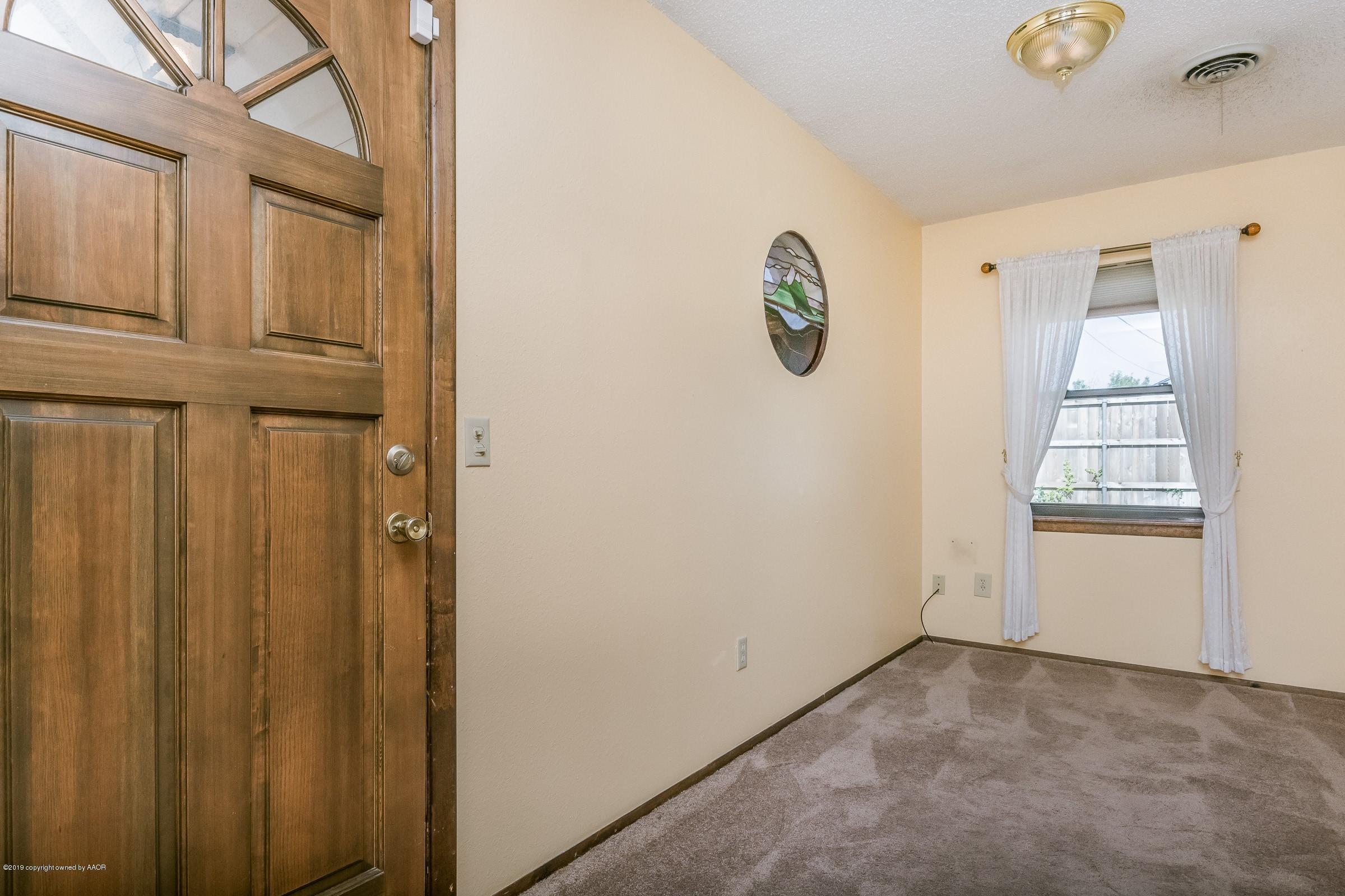 5610 Southwest 41st Avenue Amarillo, TX 79109 - Photo 22 of 30 a view of an empty room