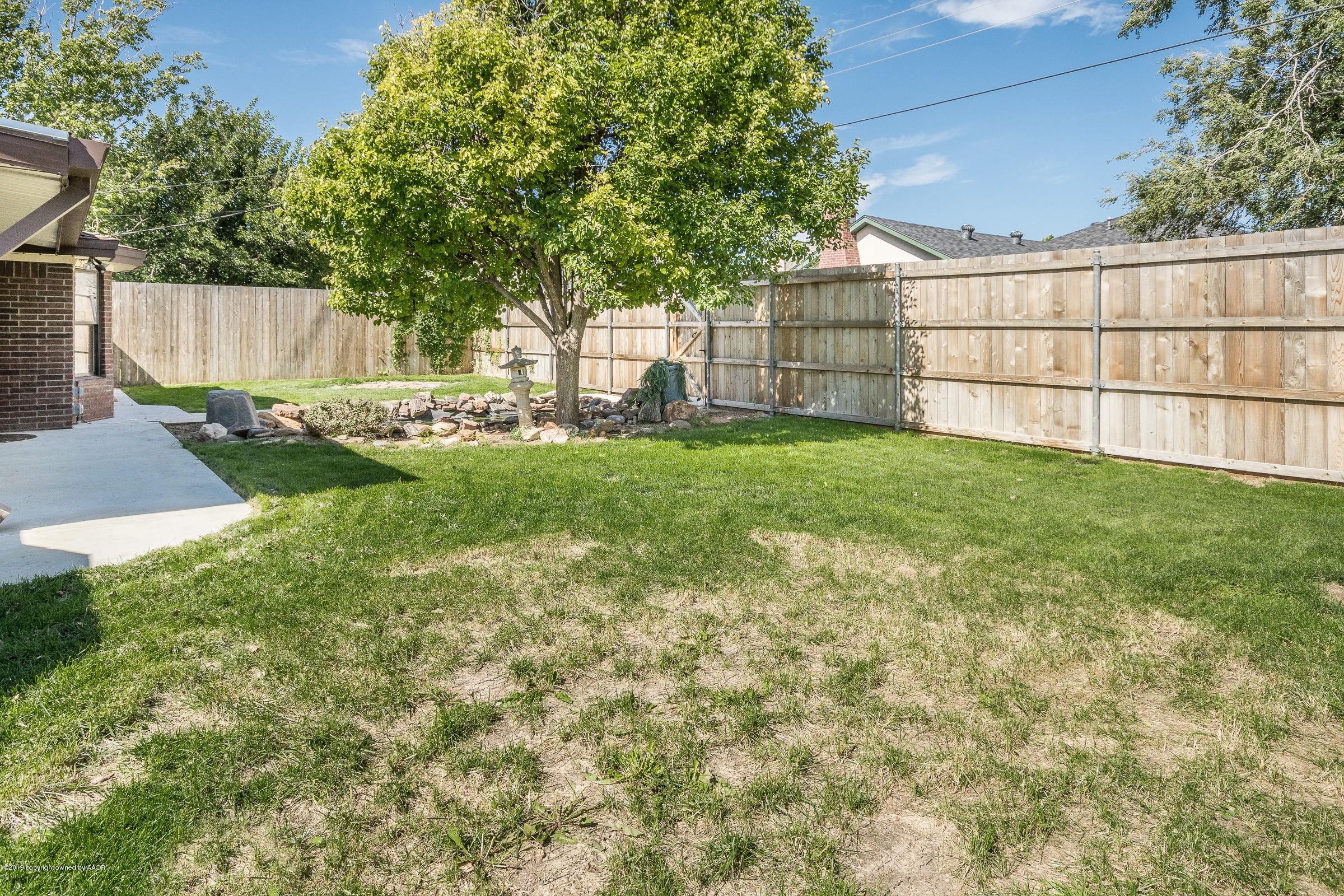 5610 Southwest 41st Avenue Amarillo, TX 79109 - Photo 29 of 30 a view of a backyard
